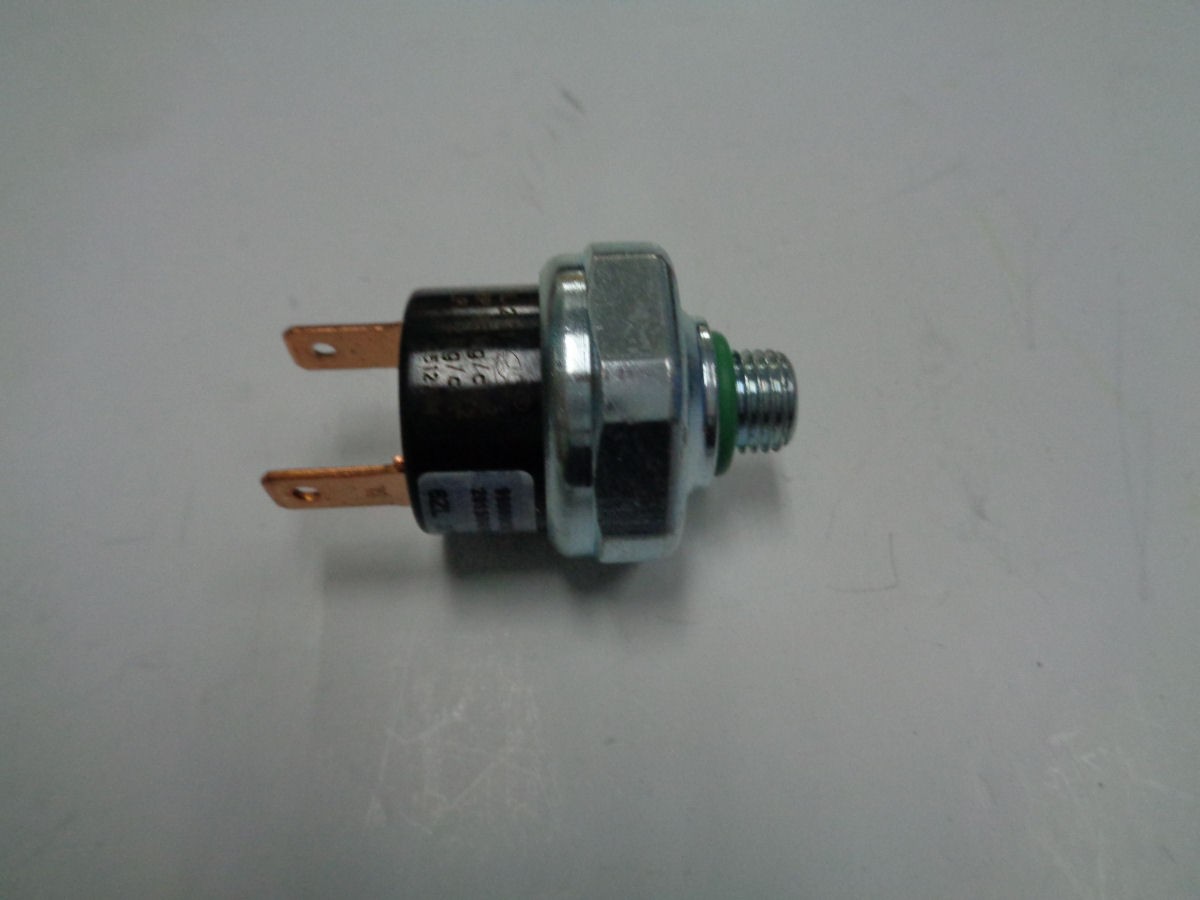 AC low pressure switch 924 924s 944 951 0976 to 1988 
