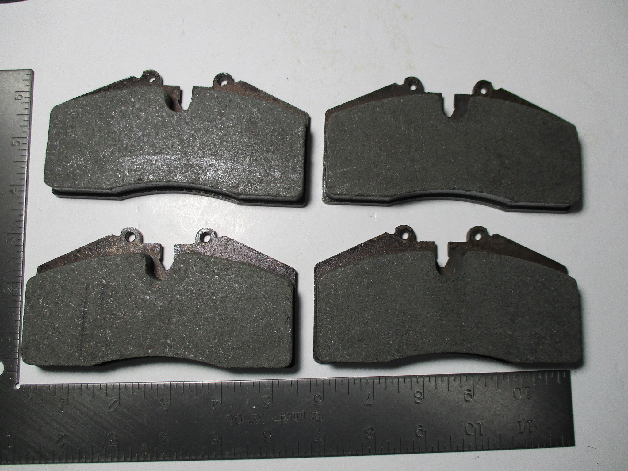 Front Brake Pad Set 944 TURBO/951 944s2 968 with M 030 
