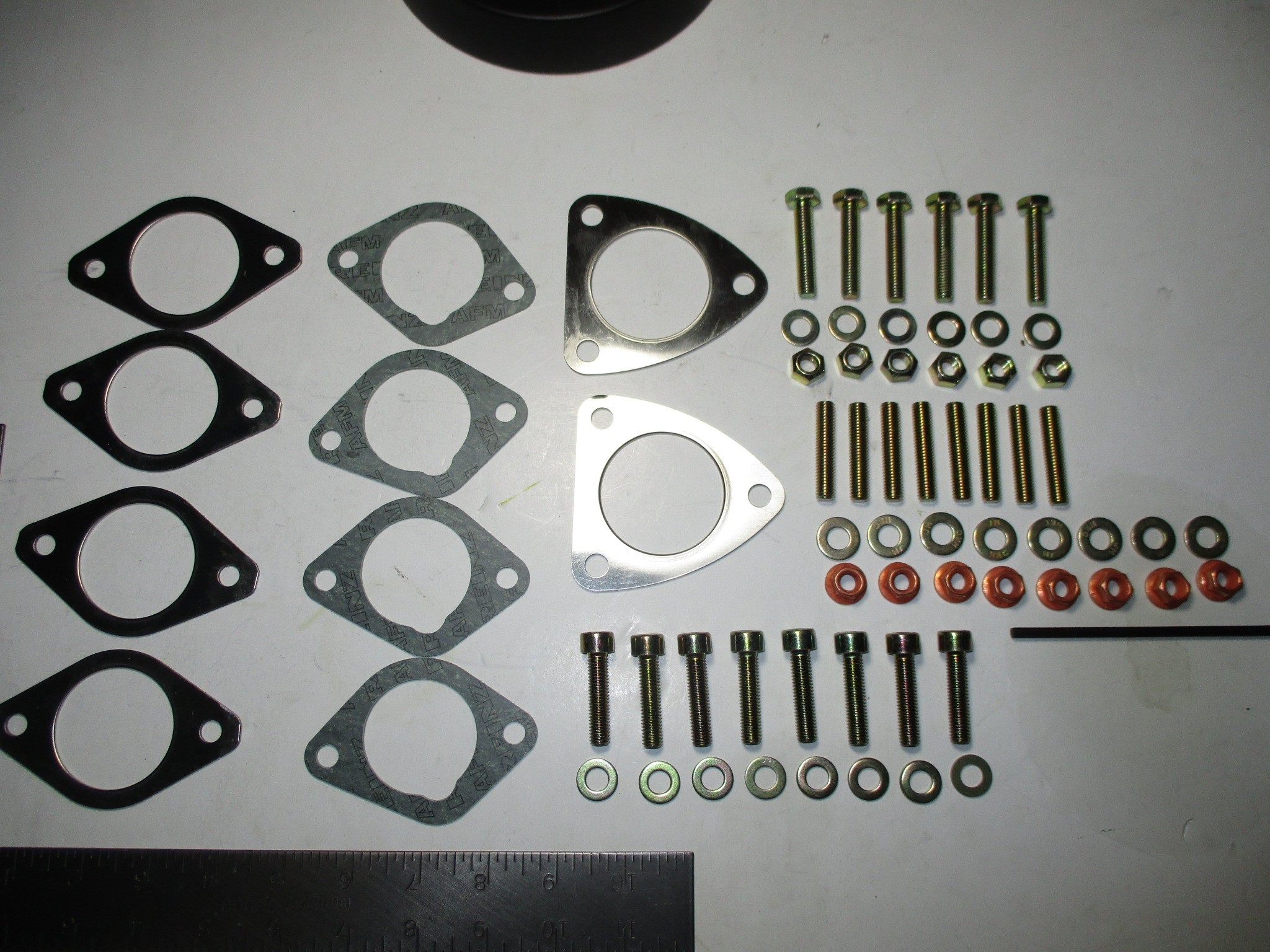 Intake manifold and exhaust manifold gasket and hardware kit 924s 944 