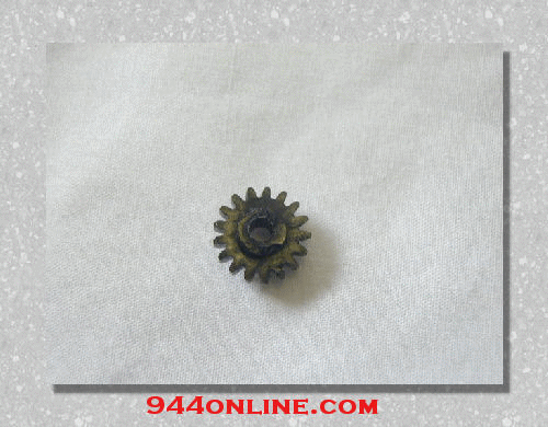 Odometer Gear 82 to 85/1 944 and 924s