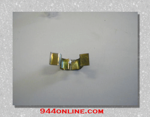 Heater Clip For Early Model 944 82 to 85/1 and all 924 924s 76 to 88